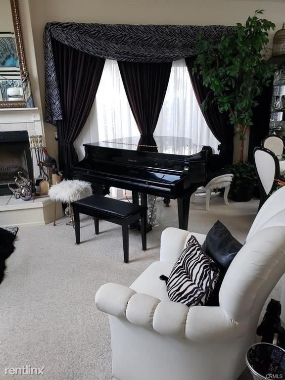 11927 Harvard Blvd - Photo 2 of 10