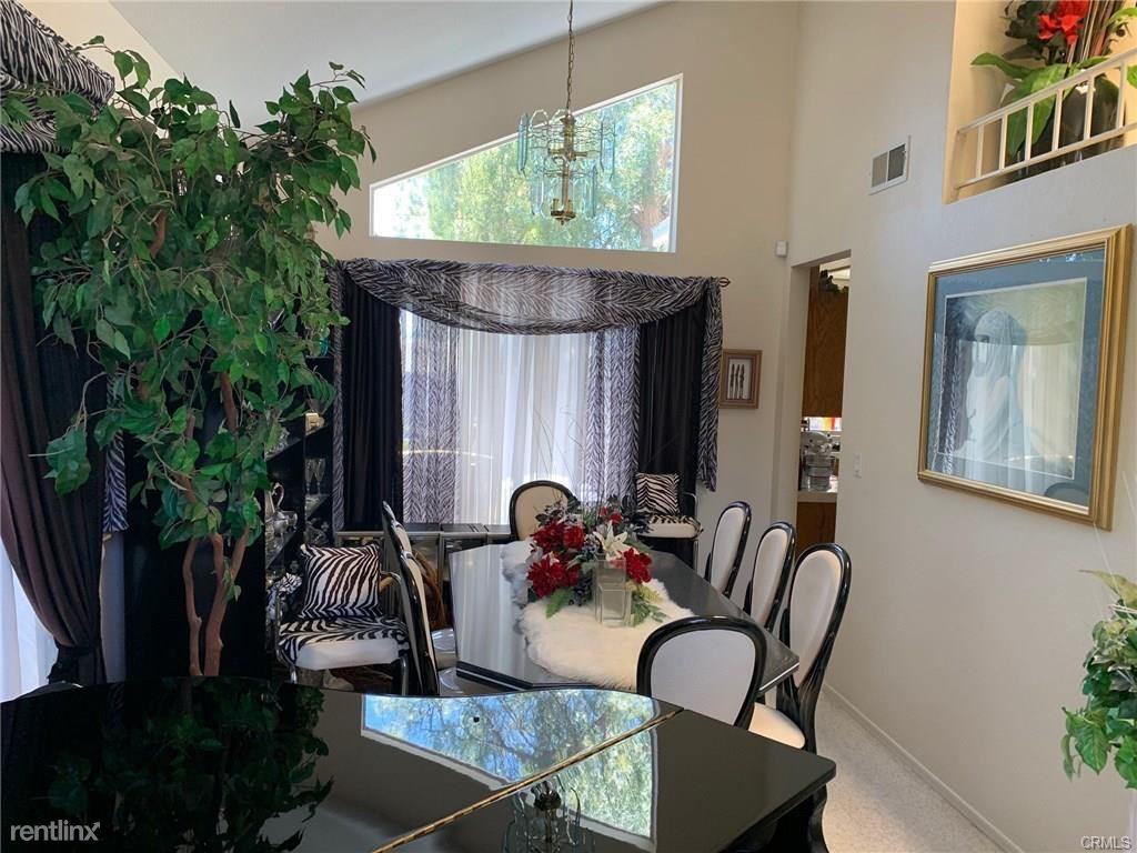 11927 Harvard Blvd - Photo 3 of 10