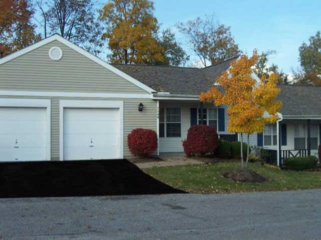 Concord Place Apartments - Photo 3 of 9
