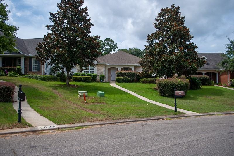 1082 High Meadow Dr - Photo 2 of 14