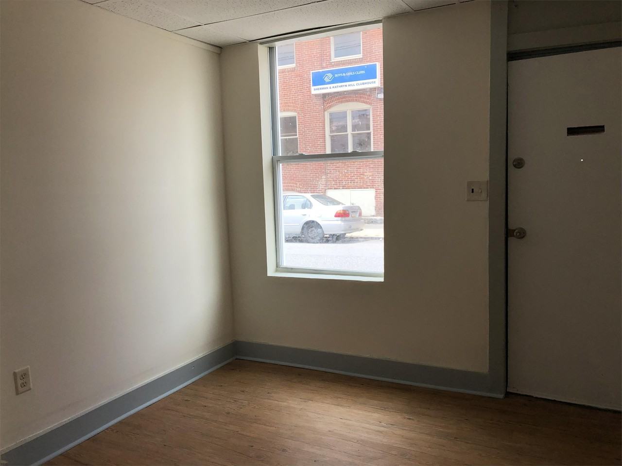 111 South Water Street - Photo 3 of 6