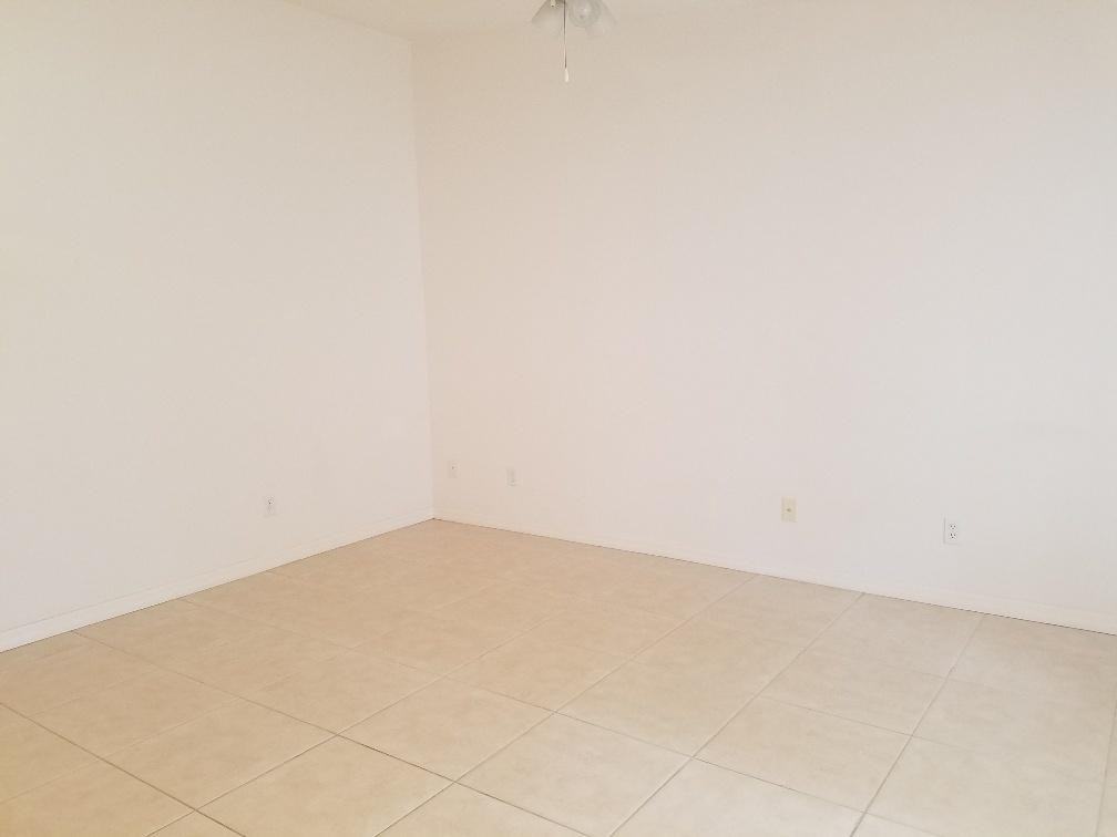 6432 Las Palmas Way - Photo 3 of 22