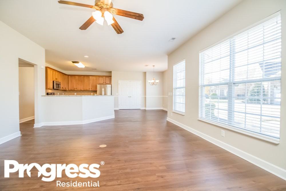 3300 Misty Winds Ln - Photo 3 of 20