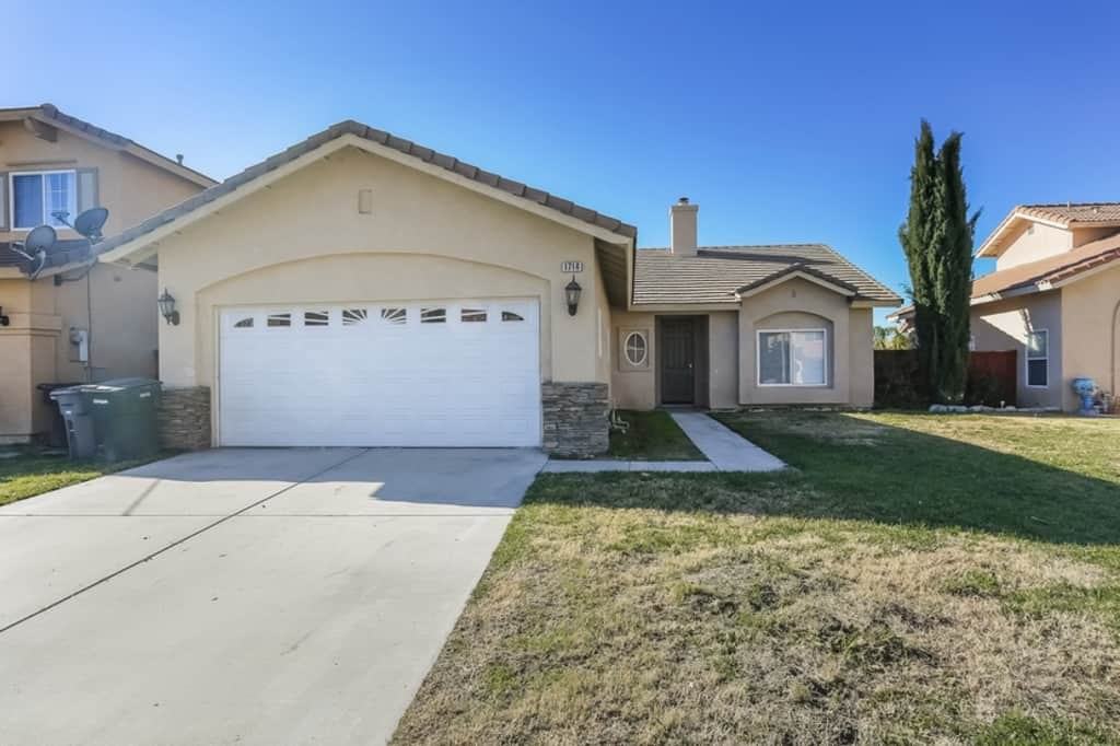 1714 Western Village Dr - Photo 3 of 28