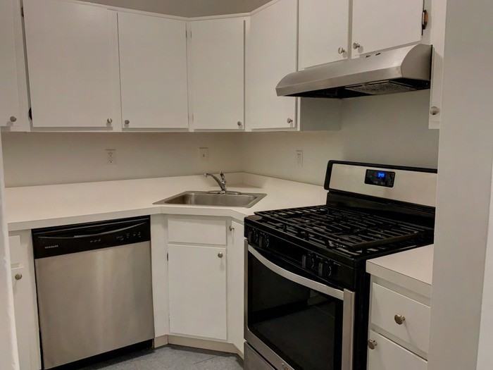 102 Sandstone Ct - Photo 2 of 11
