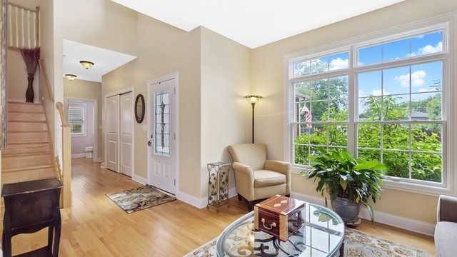 155 S Ellis St - Photo 2 of 23