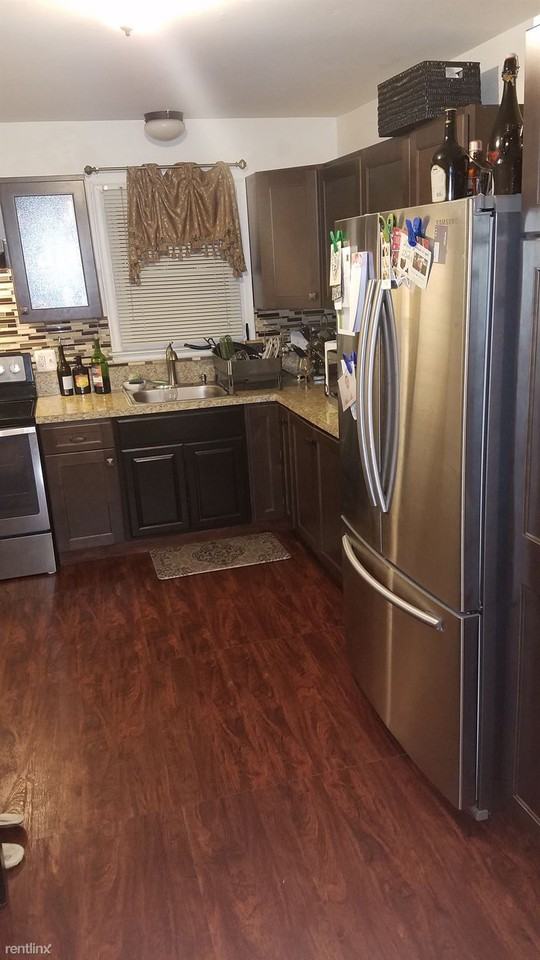 78 Royal Oak Dr - Photo 2 of 19