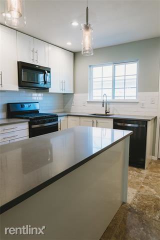 1410 Bellmar Dr - Photo 2 of 21