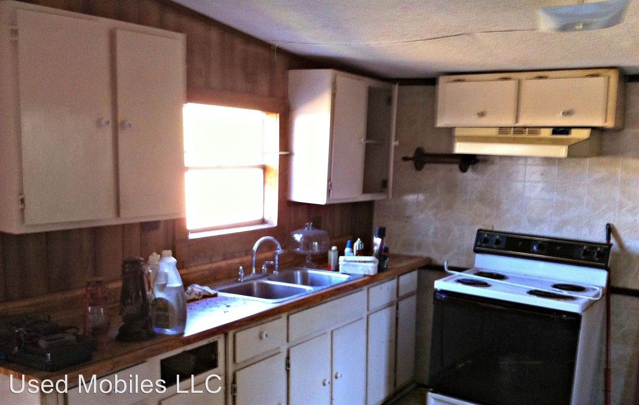 180 Riverbend Dr - Photo 3 of 6