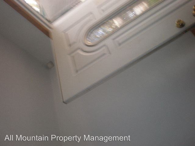 1005 W Aeroplane Blvd - Photo 2 of 6