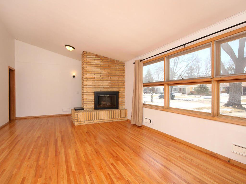 2405 Decatur Ave S - Photo 3 of 14