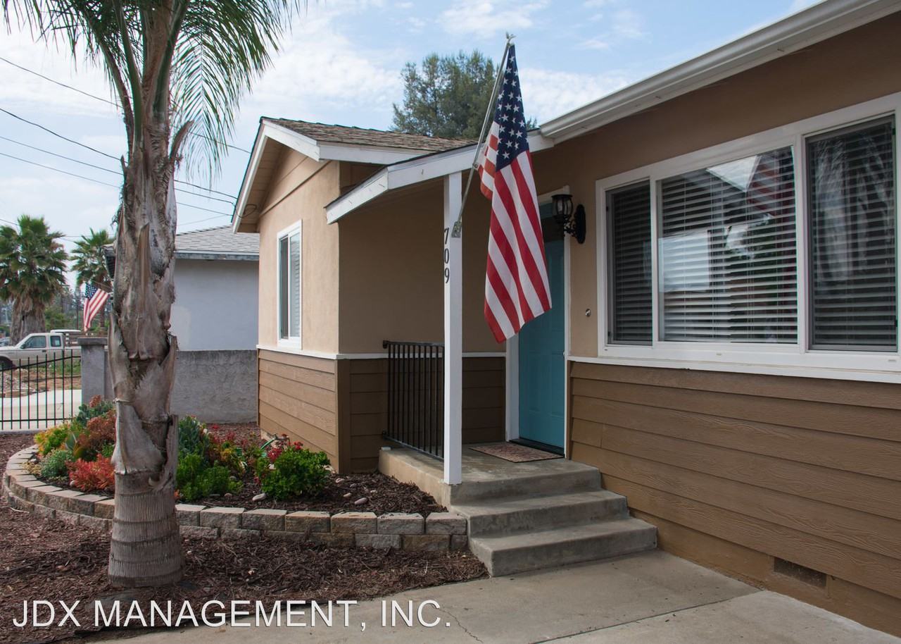 709 N Midway Dr - Photo 2 of 24