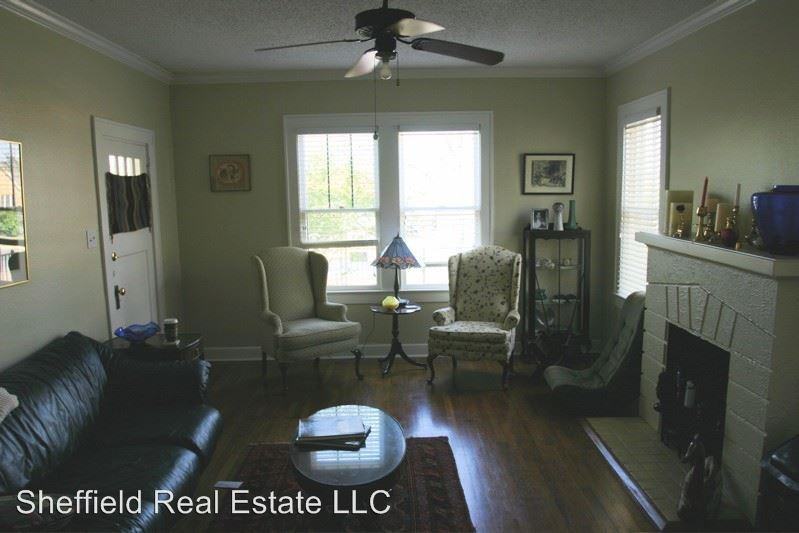 2101 Newfield Ln - Photo 3 of 11