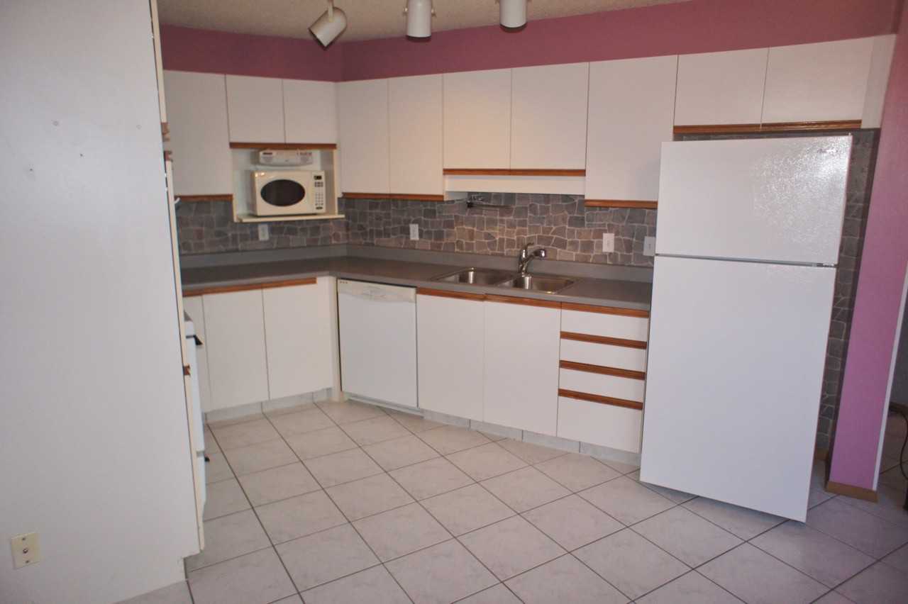 101 Youville Dr E #99 - Photo 3 of 12