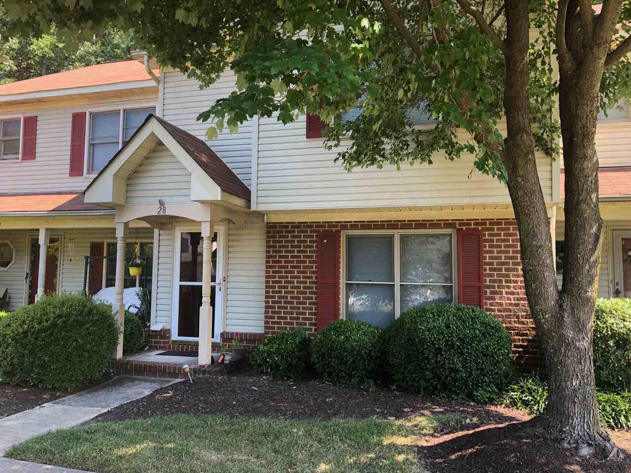 28 Hard Wood Dr