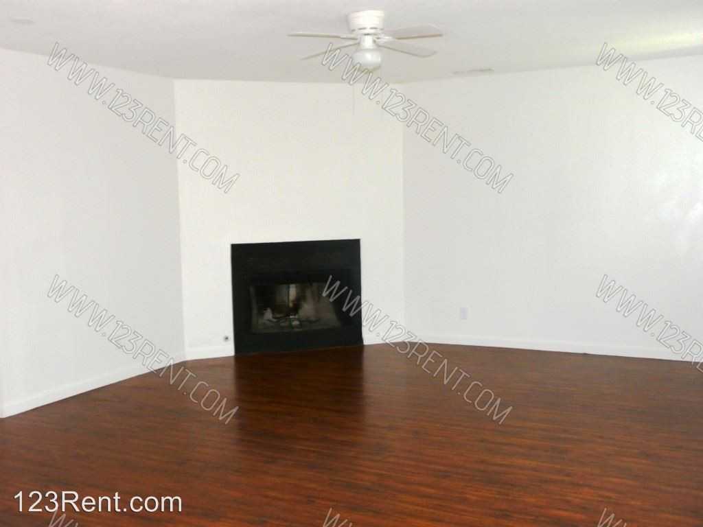 1103 W Ave J 7 - Photo 3 of 27