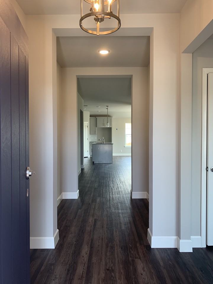 13321 S 19th Ct - Photo 2 of 17