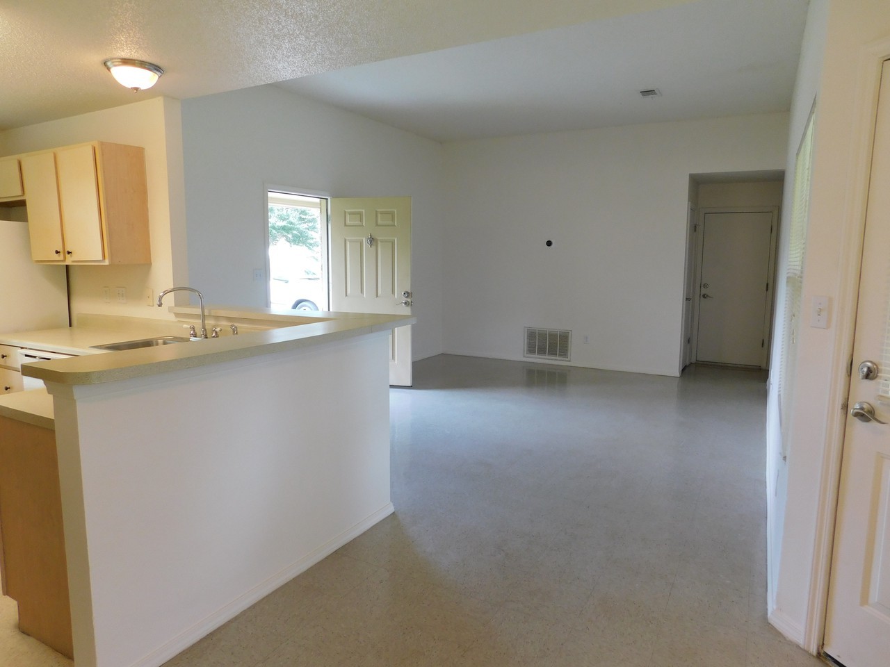 40 Serenata Ct - Photo 2 of 15