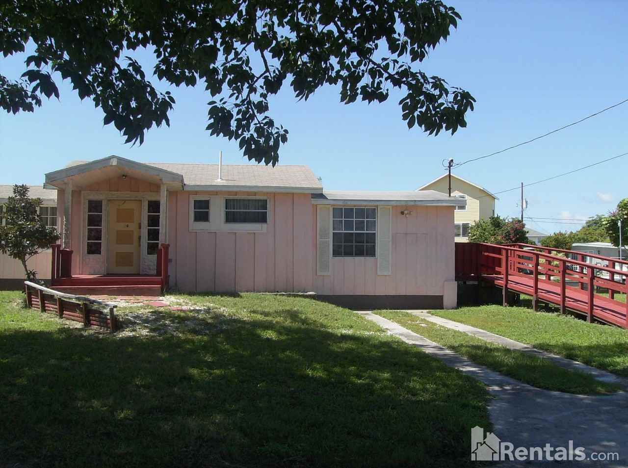 6718 Albatross Ln - Photo 2 of 10