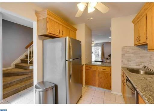 93 Chatham Ct - Photo 3 of 9