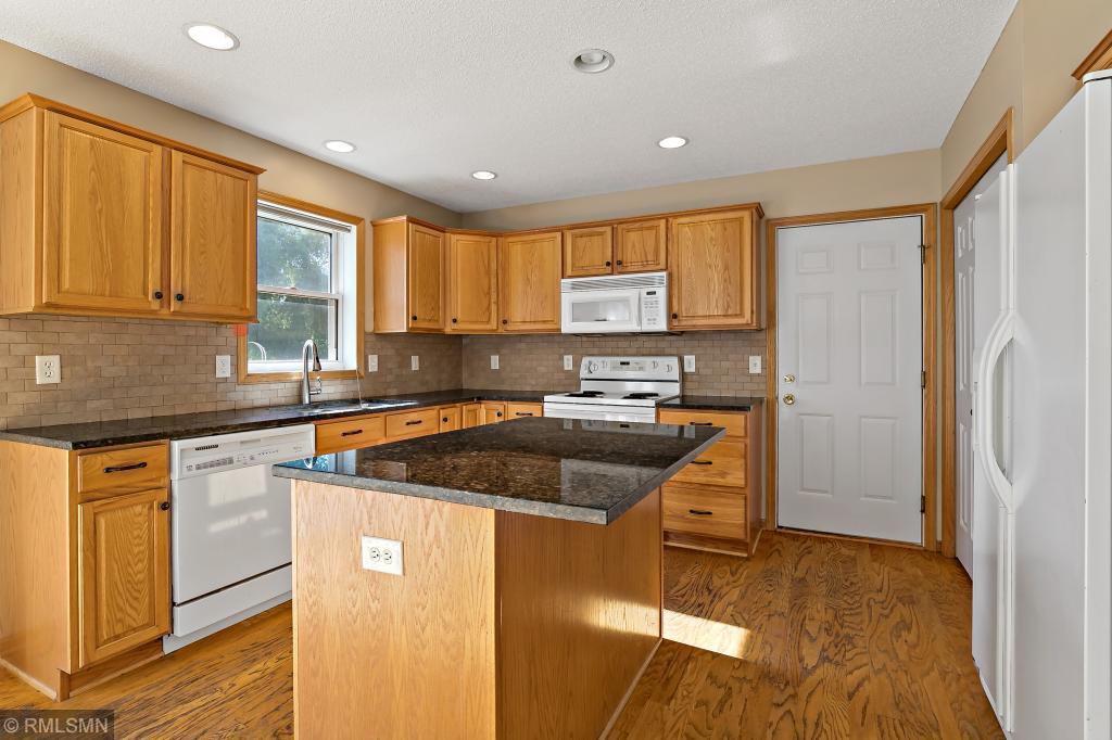 3804 Evergreen Ln - Photo 2 of 27