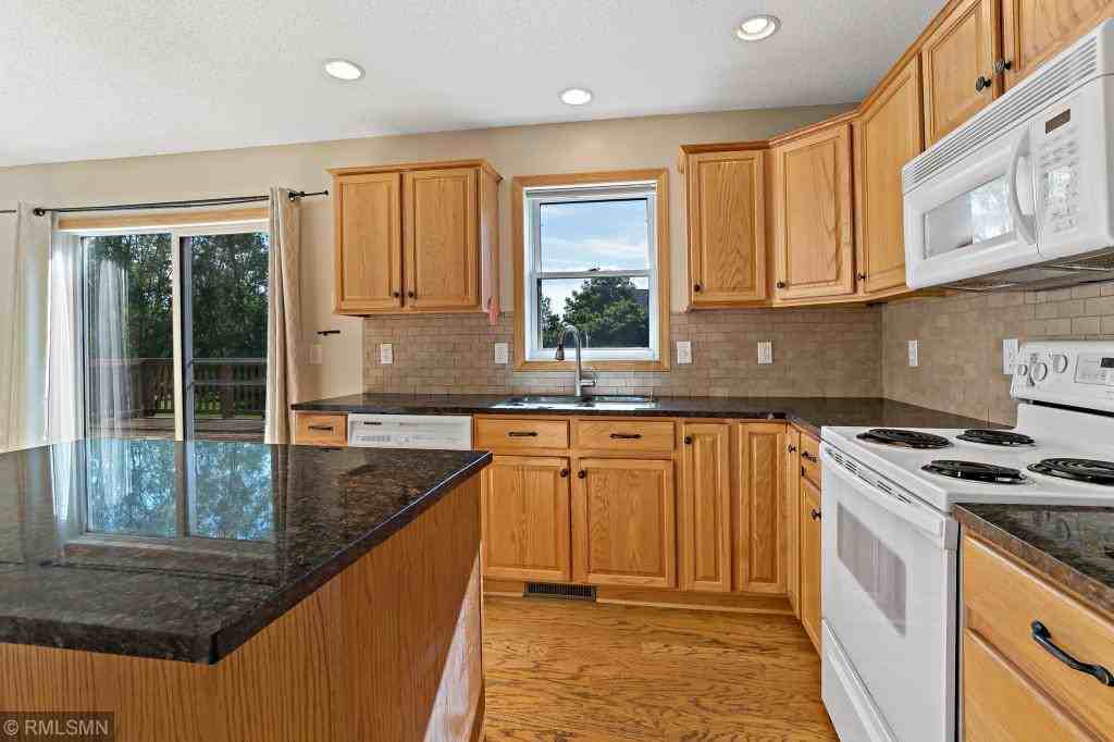 3804 Evergreen Ln - Photo 3 of 27