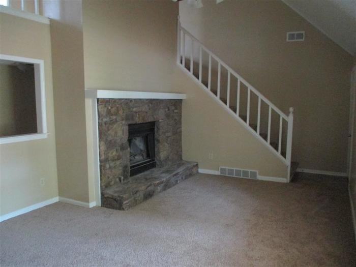 6101 Barkley Cove - Photo 3 of 19