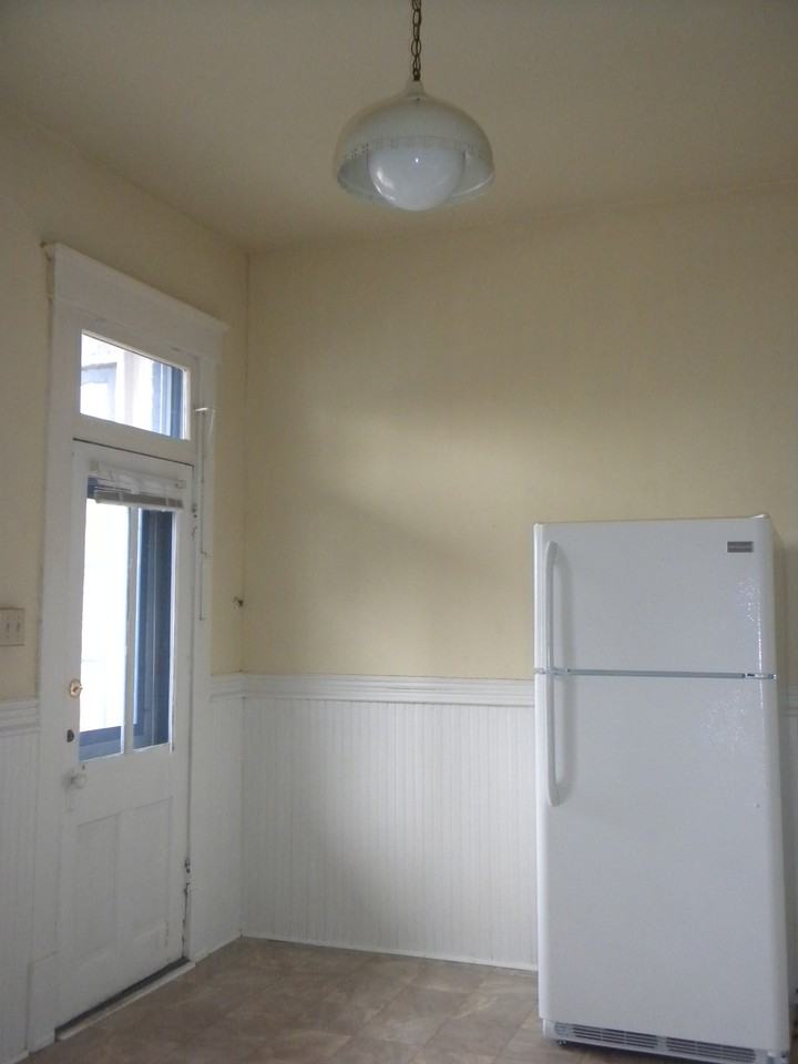 520 West Mercury Street - Photo 2 of 12