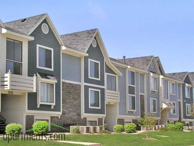 South Bridge Apartments - Photo 3 of 24