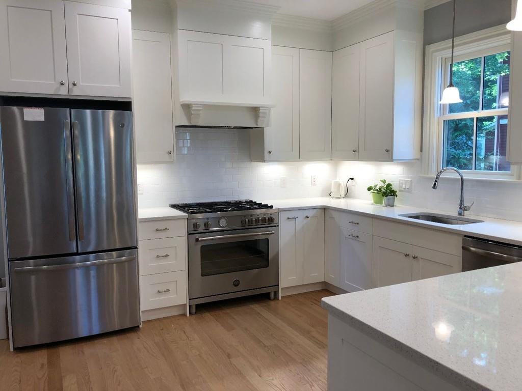 1024 Massachusetts Ave - Photo 3 of 29