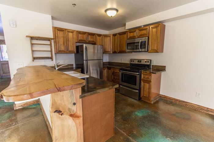 1905 Trail St - Photo 3 of 10