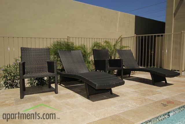 Lofts on Thomas - Photo 2 of 25