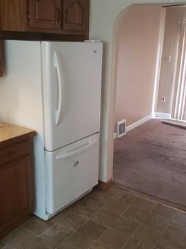 718 S Read St - Photo 3 of 21