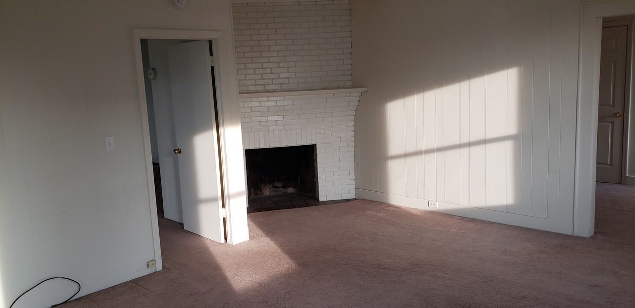 6187 Yacht Club Rd - Photo 3 of 6