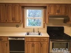 2725 Meadow Ct - Photo 2 of 7