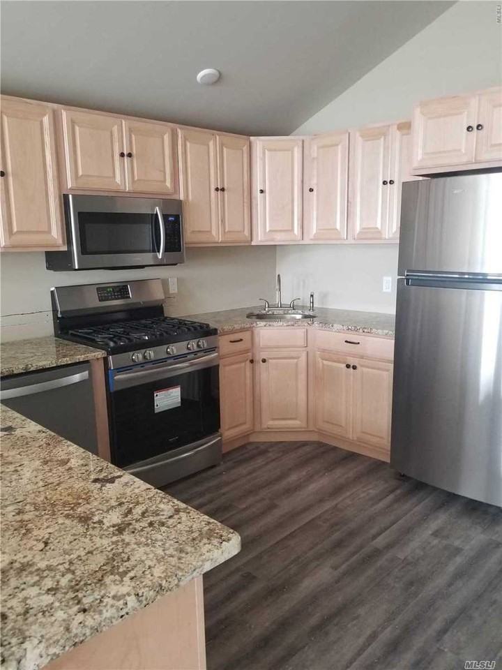 3 Sheridan Pl - Photo 2 of 10