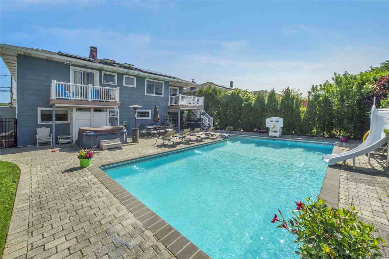 55 Reynolds Dr - Photo 2 of 20