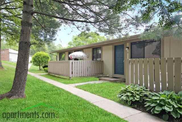 Forsythia Court Apartments - Photo 3 of 7