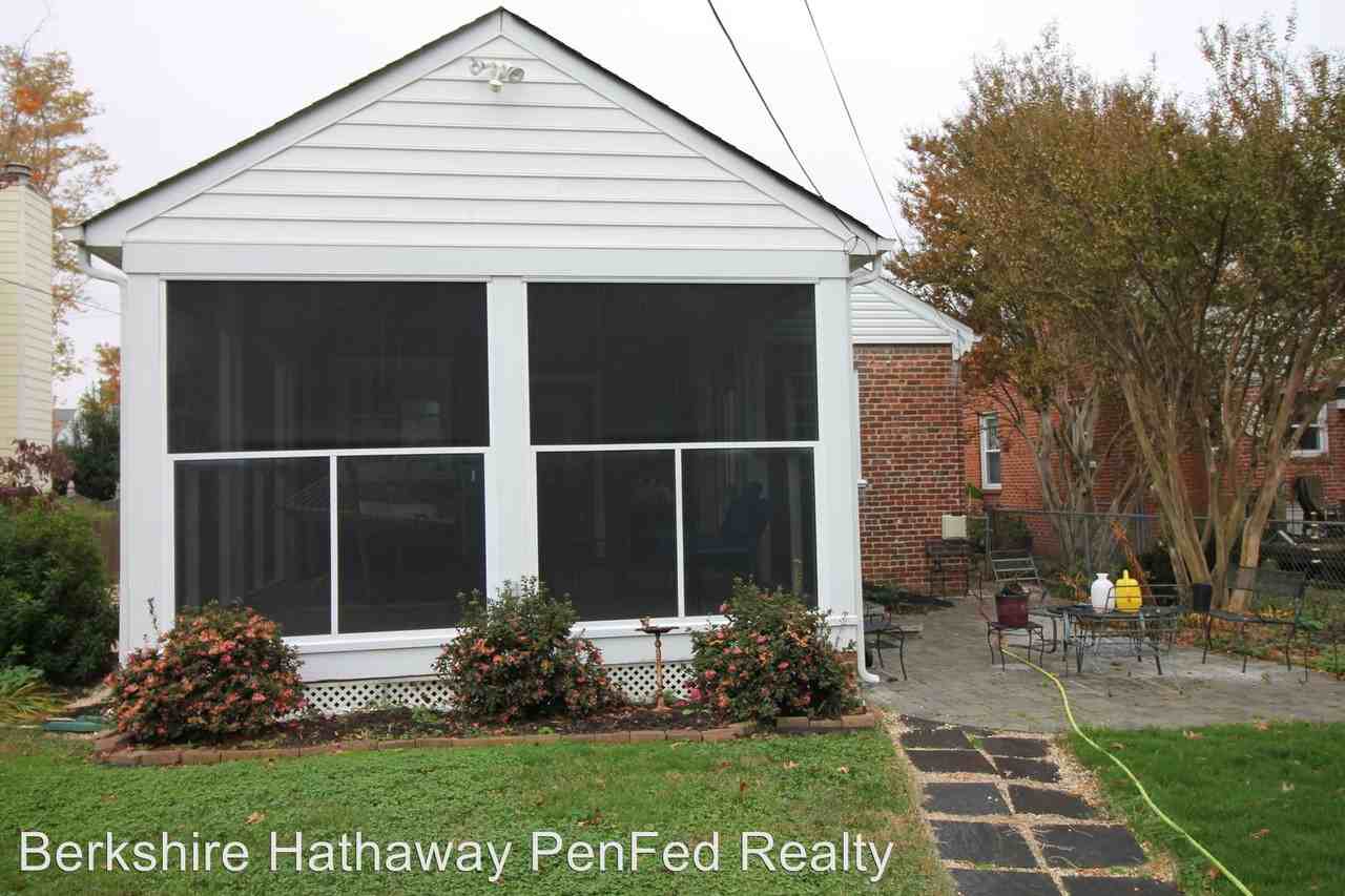 1214 Warren Ave - Photo 2 of 19