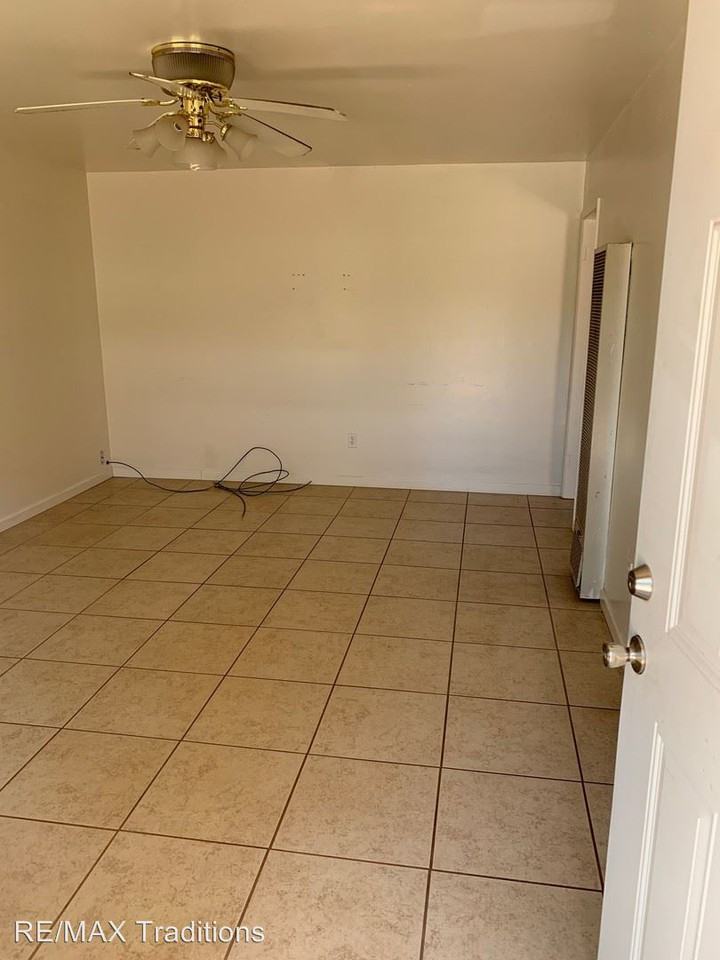 1402/1404 Heywood Ave - Photo 3 of 10