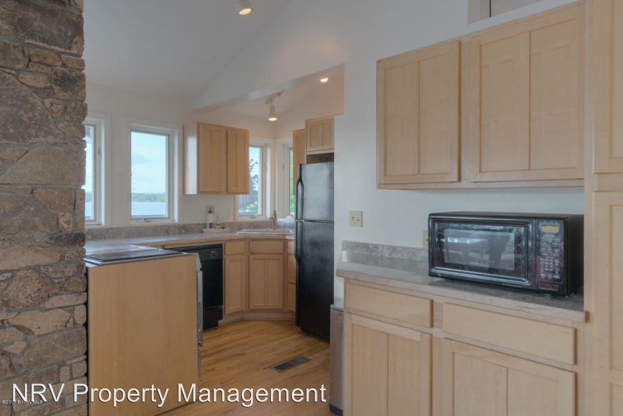 4442 Frazier Rd - Photo 3 of 17