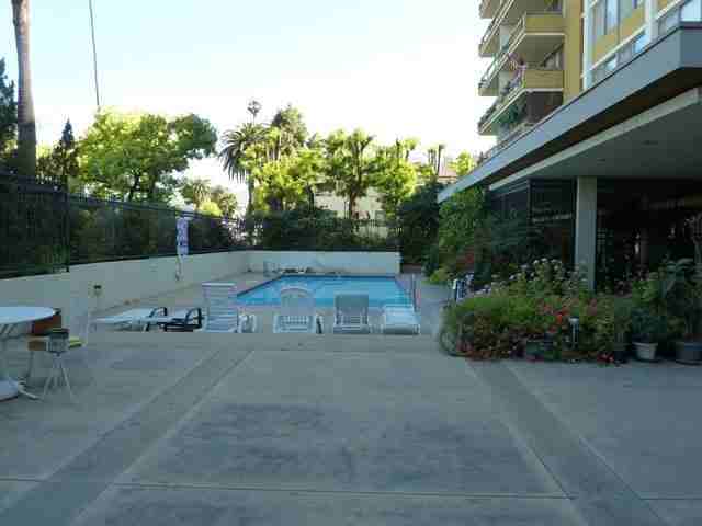 Occidental Towers - Photo 2 of 9