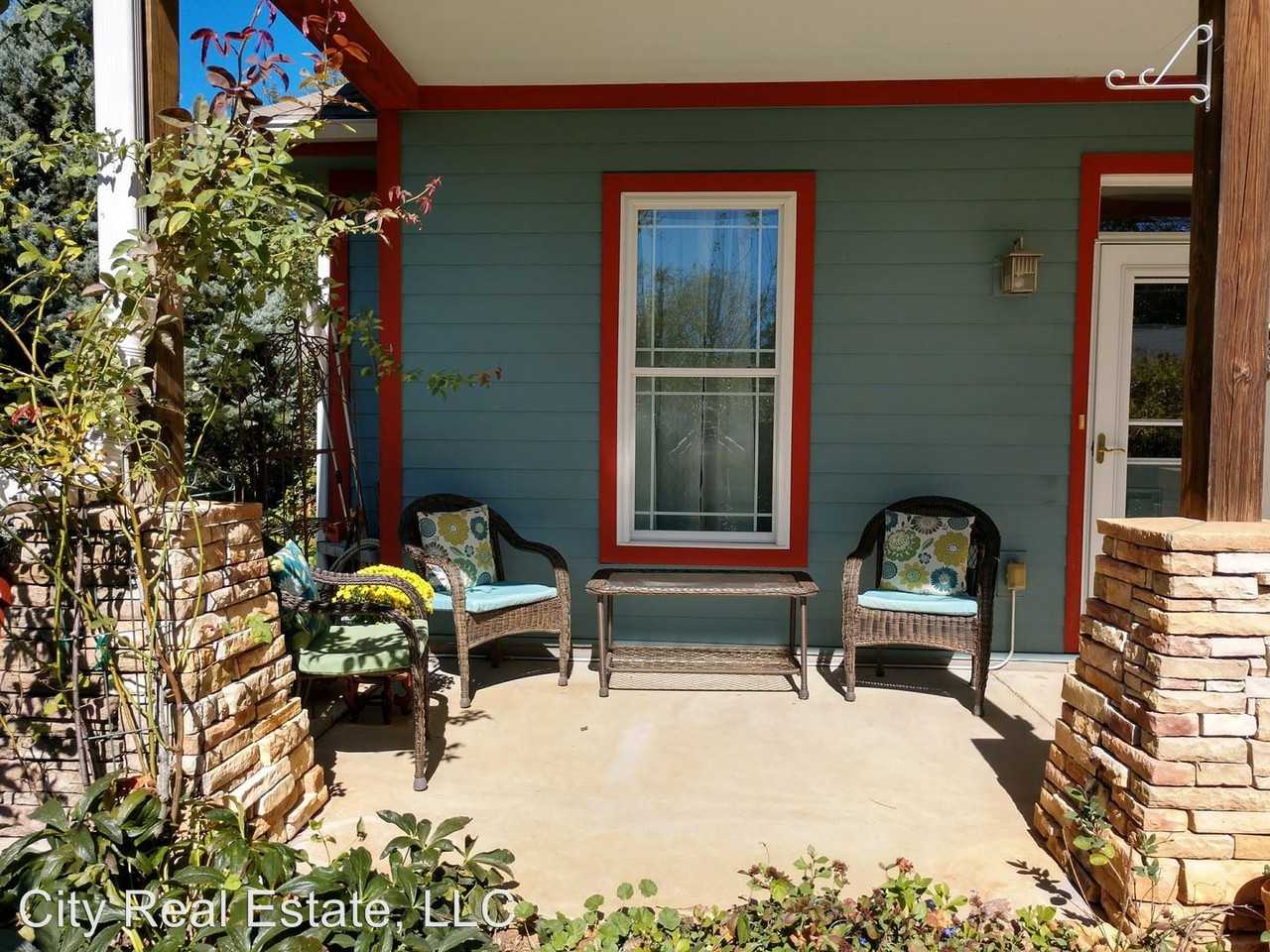 198 Westwood Pl - Photo 3 of 18