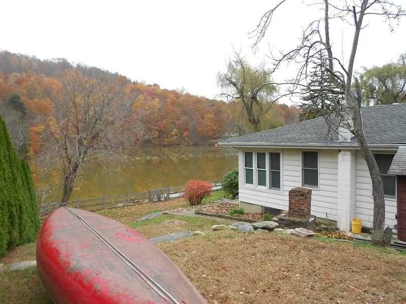 152 Art St - Photo 2 of 17