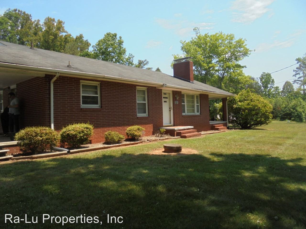 2053 Old Hollow Rd - Photo 2 of 9