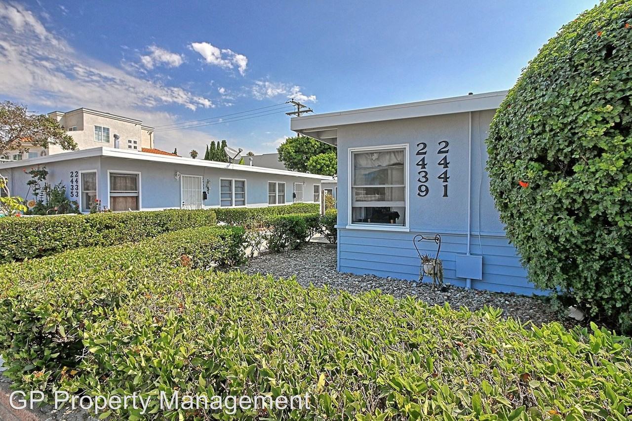 Pierpont Boulevard Summers Apartments Pierpont Blvd, Ventura, CA