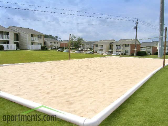 Summer West Apartments - Photo 2 of 28