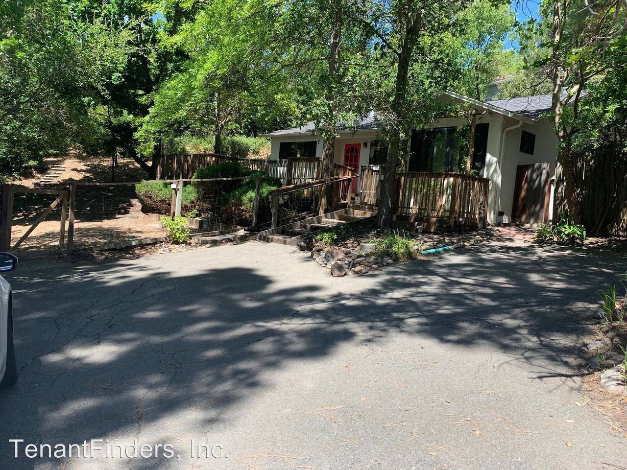 1099 Orchard Rd - Photo 2 of 21