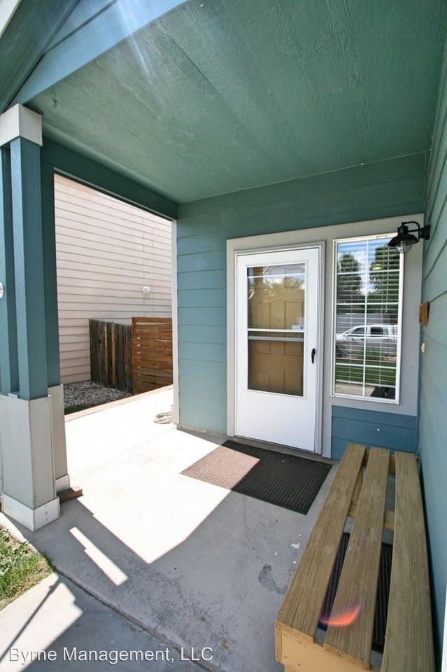 9496 Pony Gulch Way - Photo 2 of 17