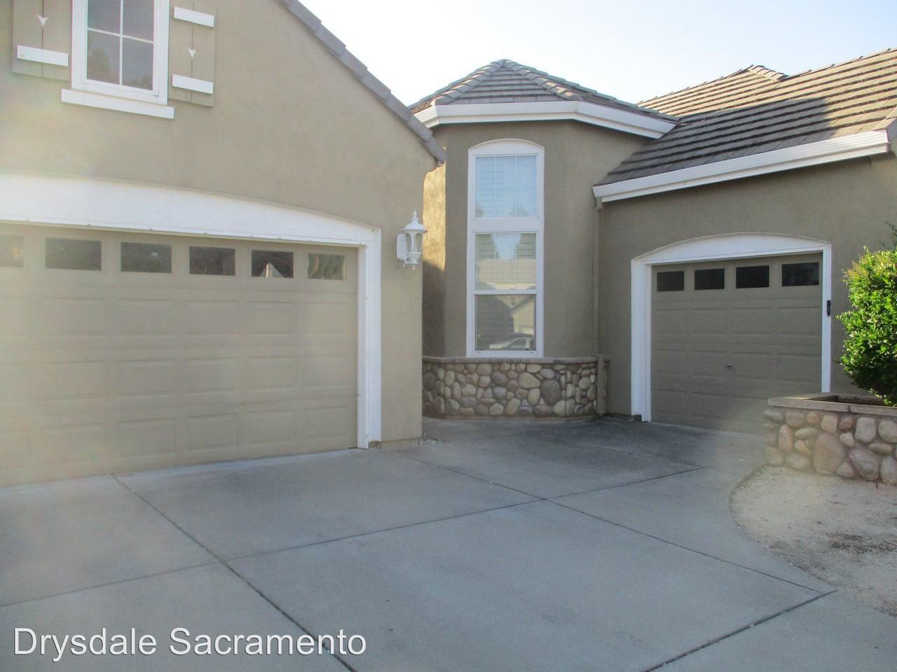 6210 Swan Ct - Photo 2 of 19